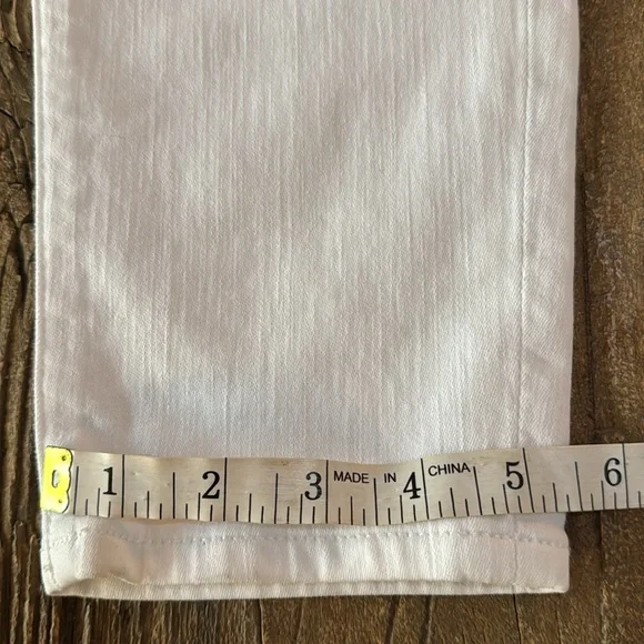 J.Crew 8” Toothpick White Jeans - Picture 7 of 11